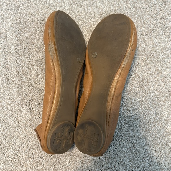 Tory Burch Women’s Tan Brown Leather Ballet Flats - Picture 5 of 6